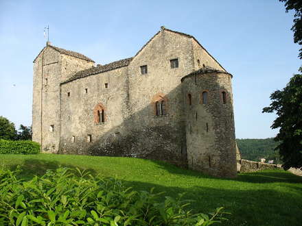 Burg Prunetto - il corte di dragone